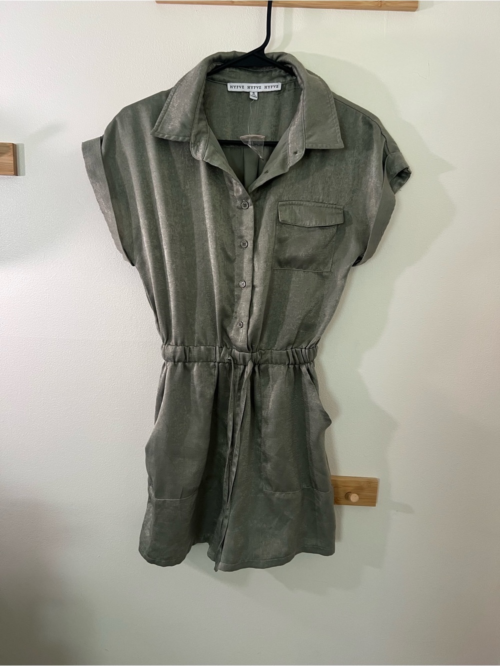 HYFVE Olive Button-Front Drawstring satin Romper women’s size small no flaws